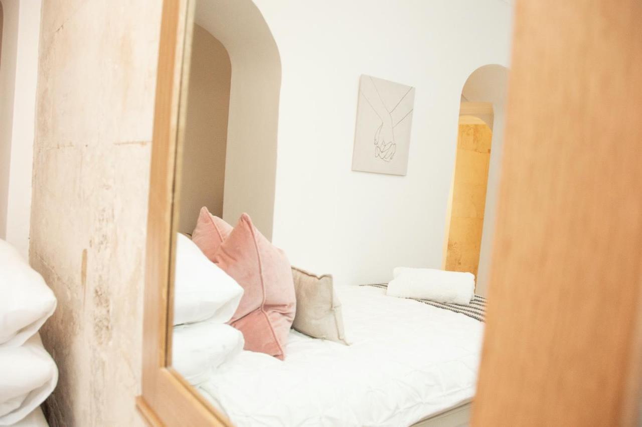 Garden Flat In Period Property Centrally Located Бат Экстерьер фото